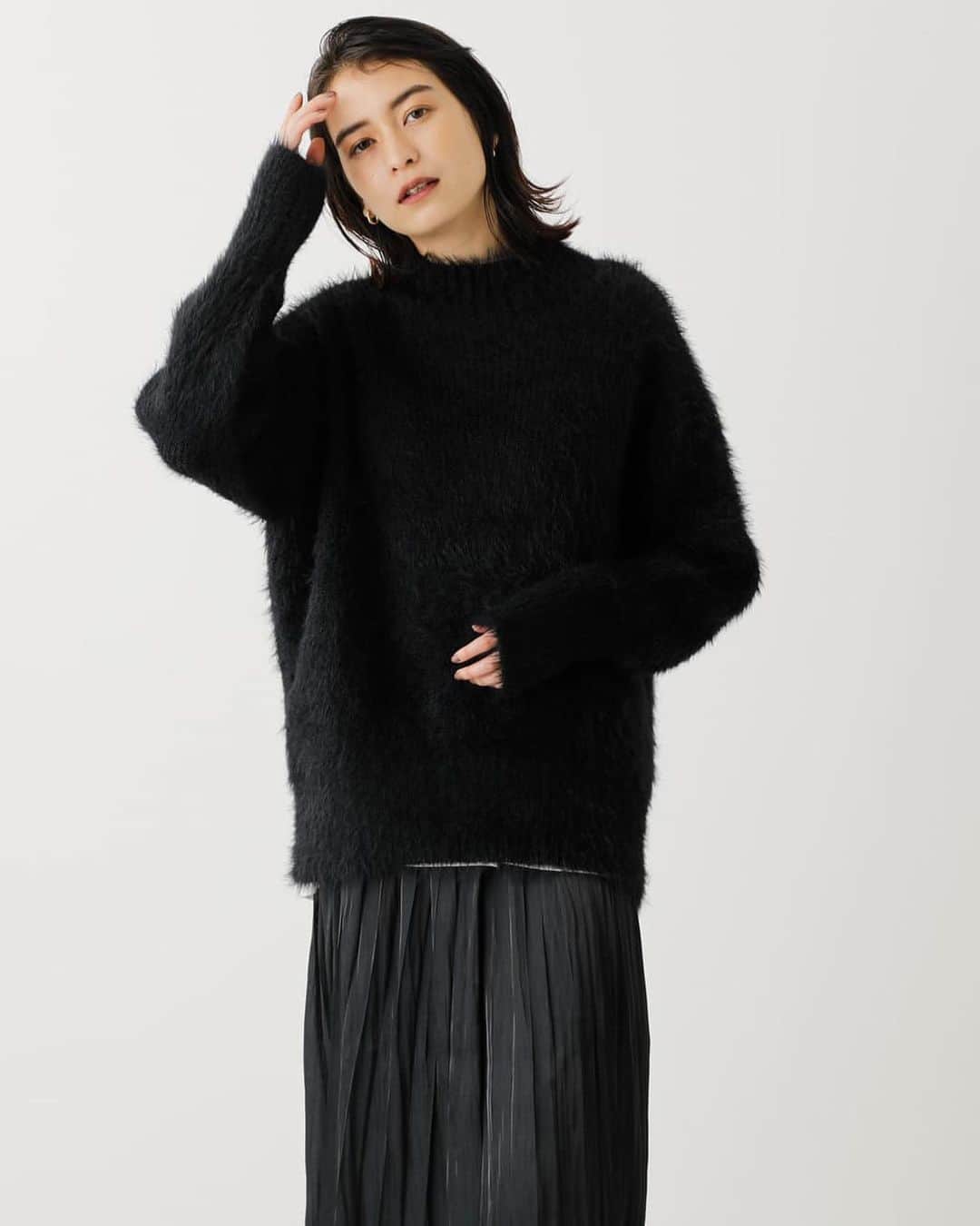 SHEL'TTER WEB STOREさんのインスタグラム写真 - (SHEL'TTER WEB STOREInstagram)「AUTUMN - WINTER CARDIGAN & KNIT COLLECTION🧶 ━━━━━━━━━━━━━━━━━━ シンプルな定番品からコーデの主役級デザインのものまで、 今年はカーディガンとニットのバリエーションが豊富！  冬はコートのインやレイヤードにも使える。 袖に少しボリュームがあるアイテムにも注目✨  画像TAPで商品詳細をチェック✔️ ━━━━━━━━━━━━━━━━━━ #SHELTTERWEBSTORE #SWS」10月22日 12時16分 - sheltterwebstore