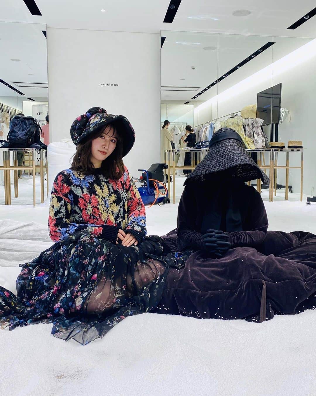 後藤夕貴さんのインスタグラム写真 - (後藤夕貴Instagram)「@beautifulpeople_officialsite  ㅤ ㅤ お花畑の中にいるみたい𓇚 ふかふかでかわいかったなぁ ＿＿＿＿＿＿＿＿＿ #pariscollection #2021 #beautifulpeople」10月22日 12時36分 - yuki_gotooo