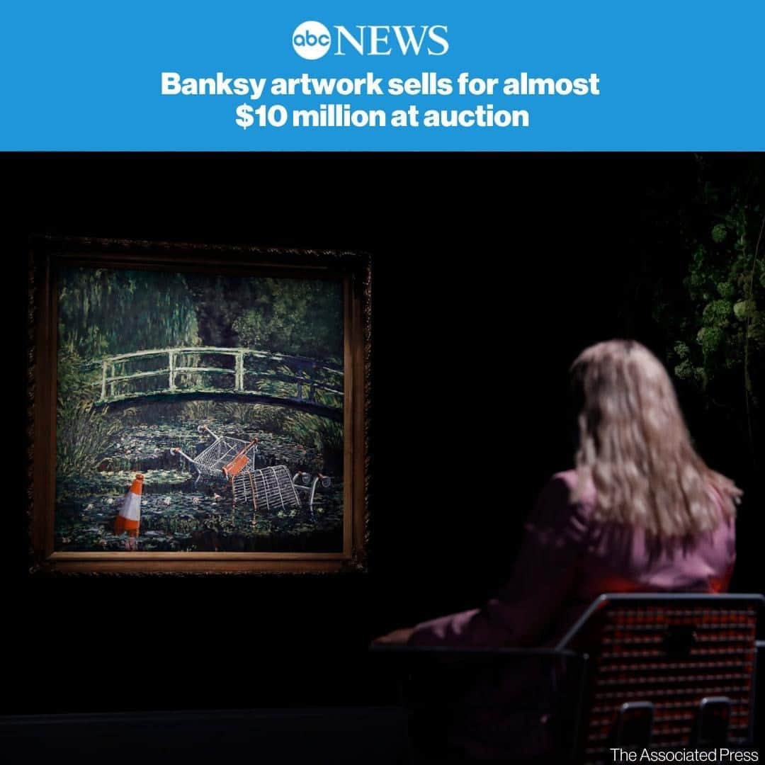 ABC Newsさんのインスタグラム写真 - (ABC NewsInstagram)「Banksy’s playful take on a famous Impressionist painting has sold at auction for $9.8 million, the second-highest price ever paid for a work by the British street artist. SEE MORE AT LINK IN BIO. #art #banksy #auction」10月22日 18時20分 - abcnews