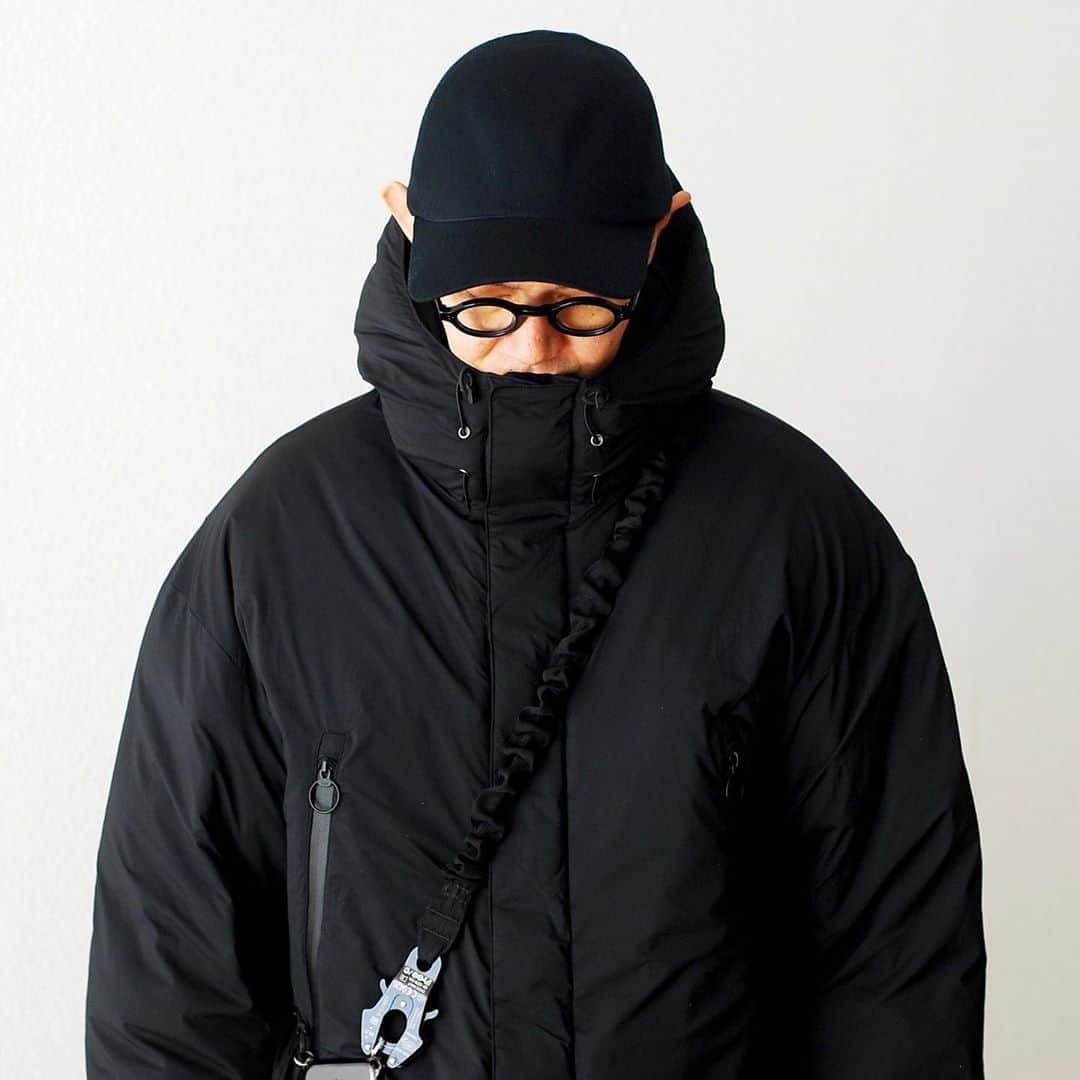 のインスタグラム：「_  karrimor aspire / カリマーアスパイア "down hoodie jkt" ¥85,800- _ 〈online store / @digital_mountain〉 https://www.digital-mountain.net/shopdetail/000000012484/ _ 【オンラインストア#DigitalMountain へのご注文】 *24時間受付 *15時までのご注文で即日発送 * 1万円以上ご購入で送料無料 tel：084-973-8204 _ We can send your order overseas. Accepted payment method is by PayPal or credit card only. (AMEX is not accepted)  Ordering procedure details can be found here. >>http://www.digital-mountain.net/html/page56.html  _ #karrimoraspire #karrimor #カリマーアスパイア #カリマー _ 本店：#WonderMountain  blog>> http://wm.digital-mountain.info _ 〒720-0044  広島県福山市笠岡町4-18  JR 「#福山駅」より徒歩10分 #ワンダーマウンテン #japan #hiroshima #福山 #福山市 #尾道 #倉敷 #鞆の浦 近く _ 系列店：@hacbywondermountain _」