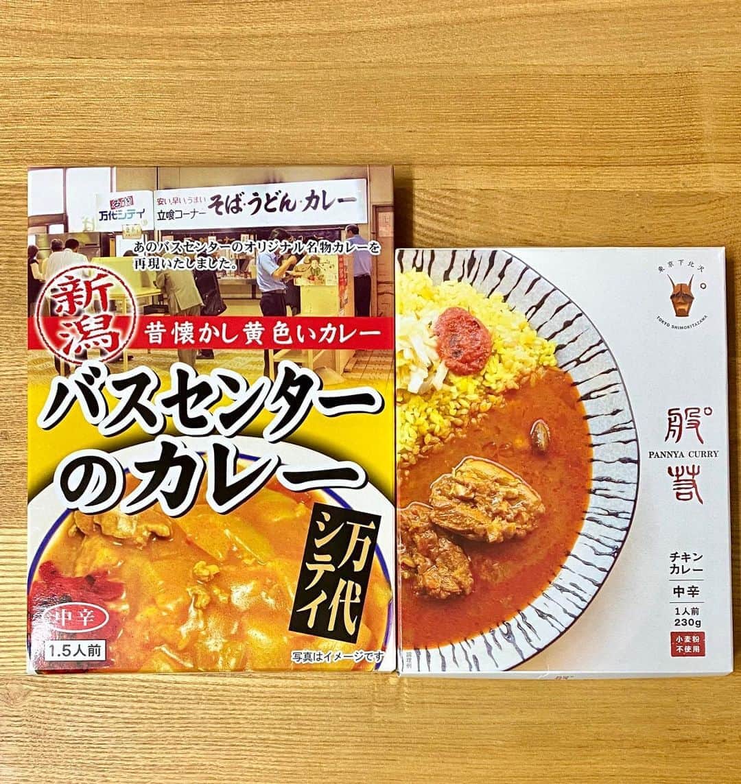 江口寿史さんのインスタグラム写真 - (江口寿史Instagram)「おお！NegiccoのMeguちゃんで有名な新潟バスセンターのカレー！のレトルトを西荻の新潟物産館みたいな店で発見。しかし箱でかくないか？２枚め右のが通常のレトルトカレーのサイズ。」10月22日 13時46分 - egutihisasi