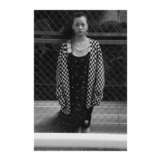 ジュリアン デイヴィッドさんのインスタグラム写真 - (ジュリアン デイヴィッドInstagram)「Beautiful Editorial in @eyescream_mag with our Apron printed and hand painted dotted dress.」10月22日 14時04分 - davidjulien