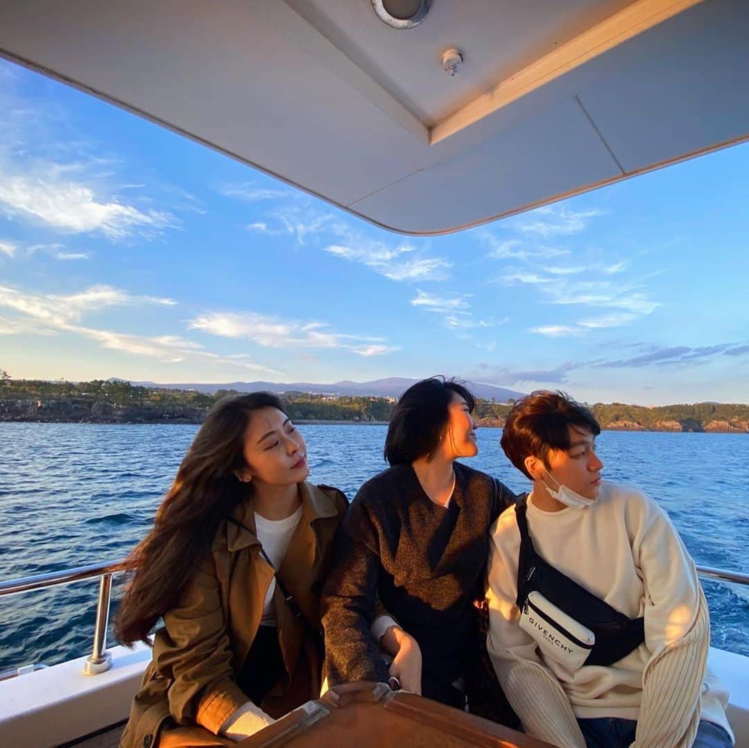 クォン・スンイルさんのインスタグラム写真 - (クォン・スンイルInstagram)「#제주 #제주도 🏝 #요트 🛥」10月22日 14時17分 - urbankwon