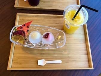 女子アナ47のインスタグラム：「こんにちは！山口県出身、山口県在住のフリーアナウンサー、池田モトです。 以前、47発信プロジェクトでご紹介した「ナチュラル和菓子体験キット」。そのキットを開発しネットで販売しているLAWAKU （山口県山口市）は店舗もとっても素敵なんですよ♪古民家を改装した店舗ではさまざまな和文化体験や見て楽しい食べて美味しいこだわりカフェメニューが楽しめるんです！  詳しくはプロフィール欄にあるURLから47発信プロジェクトを見てね♪  #lawaku #和文化体験 #ナチュラル和菓子 #女子アナ47 #女子アナ発信プロジェクト #アナウンサー #フリーアナウンサー #地方創生 #アナウンサー #女子アナ#リポーター #山口県 #山口市」