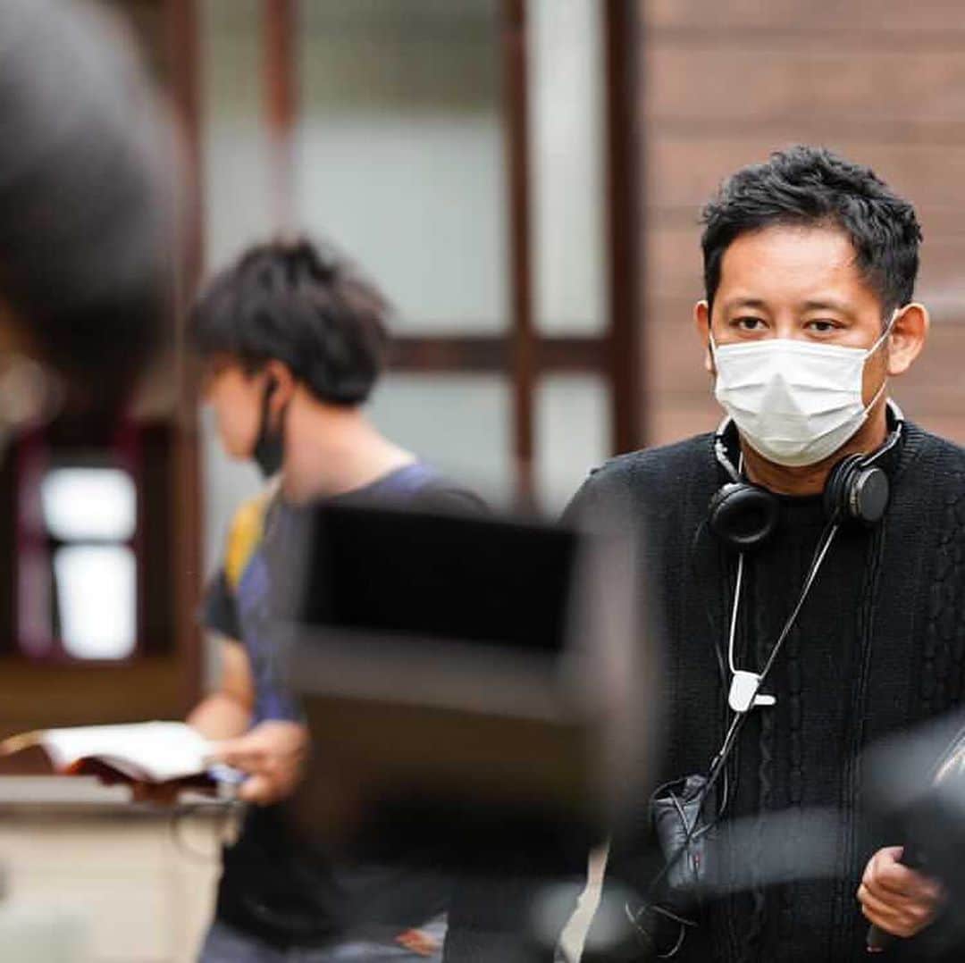 入江悠さんのインスタグラム写真 - (入江悠Instagram)「『シュシュシュの娘』全編オールアップしました。 キャスト・スタッフの皆さん、お疲れさまでした！  まだ編集や劇場公開へ向けて活動つづきますが、撮影の応援頂いた皆さま大変ありがとうございました。 さあ片付けと挨拶まわりへ。  クラウドファンディングは【あと８日】 全国のミニシアターへ本作を届けるために使わせていただきます！  https://motion-gallery.net/projects/irie-movie」10月22日 14時21分 - u_irie