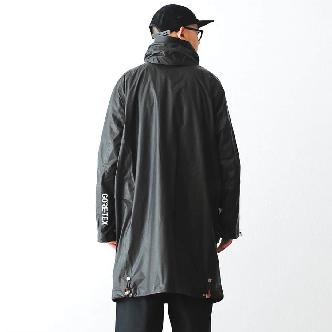 wonder_mountain_irieさんのインスタグラム写真 - (wonder_mountain_irieInstagram)「[limited]  Peak Performance × BEN GORHAM / ピークパフォーマンス×ベンゴーラム  "Ben GTX Shake Dry Coat"  ￥132,000- _ ＜ online store / @digital_mountain ＞ https://www.digital-mountain.net/shopbrand/peakperformance/ _ 【オンラインストア#DigitalMountain へのご注文】 *24時間受付 *15時までご注文で即日発送 *1万円以上ご購入で送料無料 tel：084-973-8204 _ We can send your order overseas. Accepted payment method is by PayPal or credit card only. (AMEX is not accepted)  Ordering procedure details can be found here. >>http://www.digital-mountain.net/html/page56.html  _ 本店：#WonderMountain  blog>> http://wm.digital-mountain.info _ 〒720-0044  広島県福山市笠岡町4-18  JR 「#福山駅」より徒歩10分 #ワンダーマウンテン #japan #hiroshima #福山 #福山市 #尾道 #倉敷 #鞆の浦 近く _ 系列店：@hacbywondermountain _ #PeakPerformance #BENGORHAM #ピークパフォーマンス #ベンゴーラム」10月22日 14時33分 - wonder_mountain_