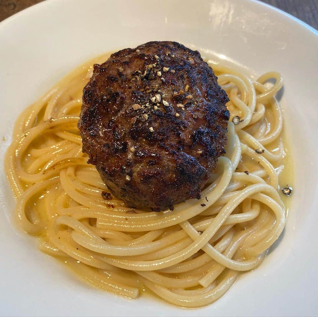 SHUHEI.Kさんのインスタグラム写真 - (SHUHEI.KInstagram)「RODEO名物ミートソーススパゲティが出来るまで。 半熟ハンバーグミートソースですね！ 激うまっ！」10月22日 14時28分 - kamishu14