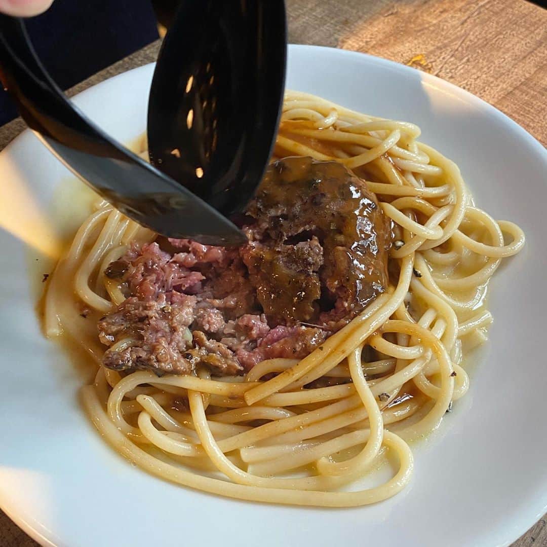 SHUHEI.Kさんのインスタグラム写真 - (SHUHEI.KInstagram)「RODEO名物ミートソーススパゲティが出来るまで。 半熟ハンバーグミートソースですね！ 激うまっ！」10月22日 14時28分 - kamishu14