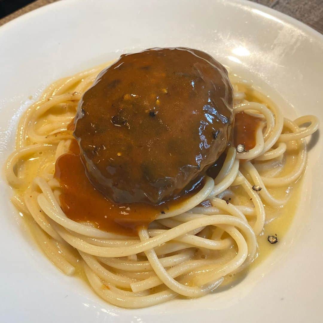 SHUHEI.Kさんのインスタグラム写真 - (SHUHEI.KInstagram)「RODEO名物ミートソーススパゲティが出来るまで。 半熟ハンバーグミートソースですね！ 激うまっ！」10月22日 14時28分 - kamishu14