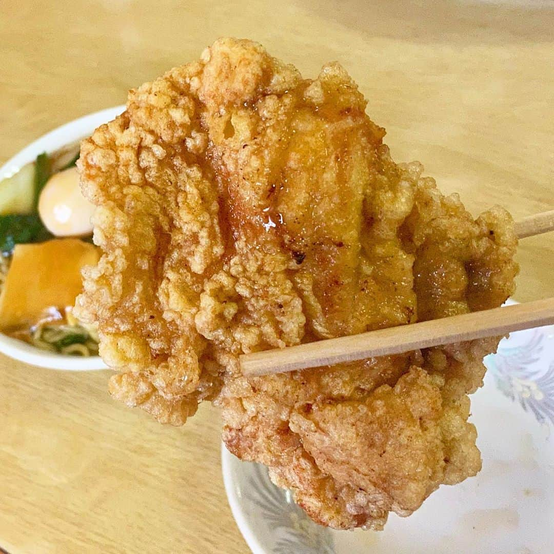 新山大さんのインスタグラム写真 - (新山大Instagram)「高校時代、部活の後に食べていた思い出の味。 相変わらず美味いな〜🤤 #達 #からあげ #でかい #うまい #ジューシー #優勝 #ソウルフード #中華達 #八戸西高校 #野球部 #八戸駅 #八戸ランチ」10月22日 14時35分 - dai_niiyama