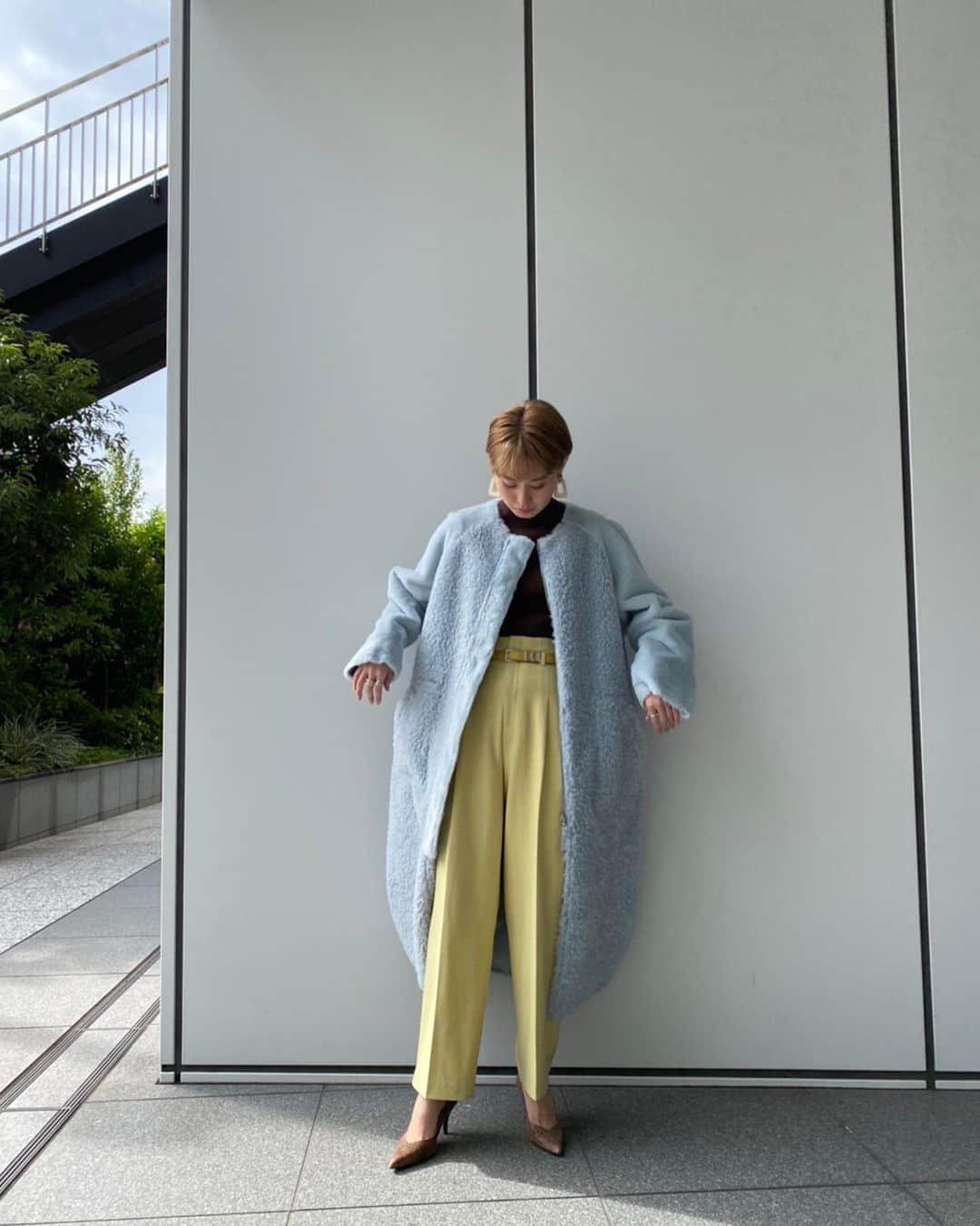 Ameri VINTAGE LUMINE SHINJUKUさんのインスタグラム写真 - (Ameri VINTAGE LUMINE SHINJUKUInstagram)「comming soon❤︎ . . 10/23 on sale  REVERSIBLE TWIN BOA COAT IVO/BRN/BLU  F ￥27,000 +tax  . . BLU  スタッフ別コーデ紹介  Kanako 166cm . .  #outer #大人コーデ  #大人カジュアル #shinjukutokyo #shinjukuameri #petrol #petrolmoire #2020aw #ameri2020aw #aw #autumn #winter #ameri #amerivintage #shinjuku #lumine #tokyo」10月22日 14時41分 - ameri_shinjuku