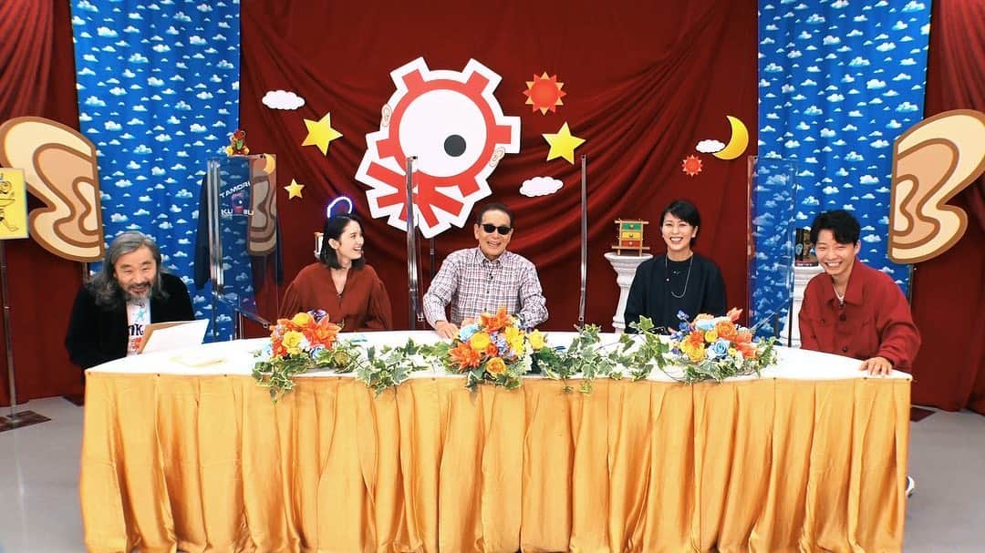星野源さんのインスタグラム写真 - (星野源Instagram)「『タモリ倶楽部』の"空耳アワー復活祭"で審査員させて頂きました。 楽しかった。新作すごかった。 10月30日、11月6日の2週連続放送です。  #タモリ倶楽部 #空耳アワー #星野源」10月22日 15時20分 - iamgenhoshino