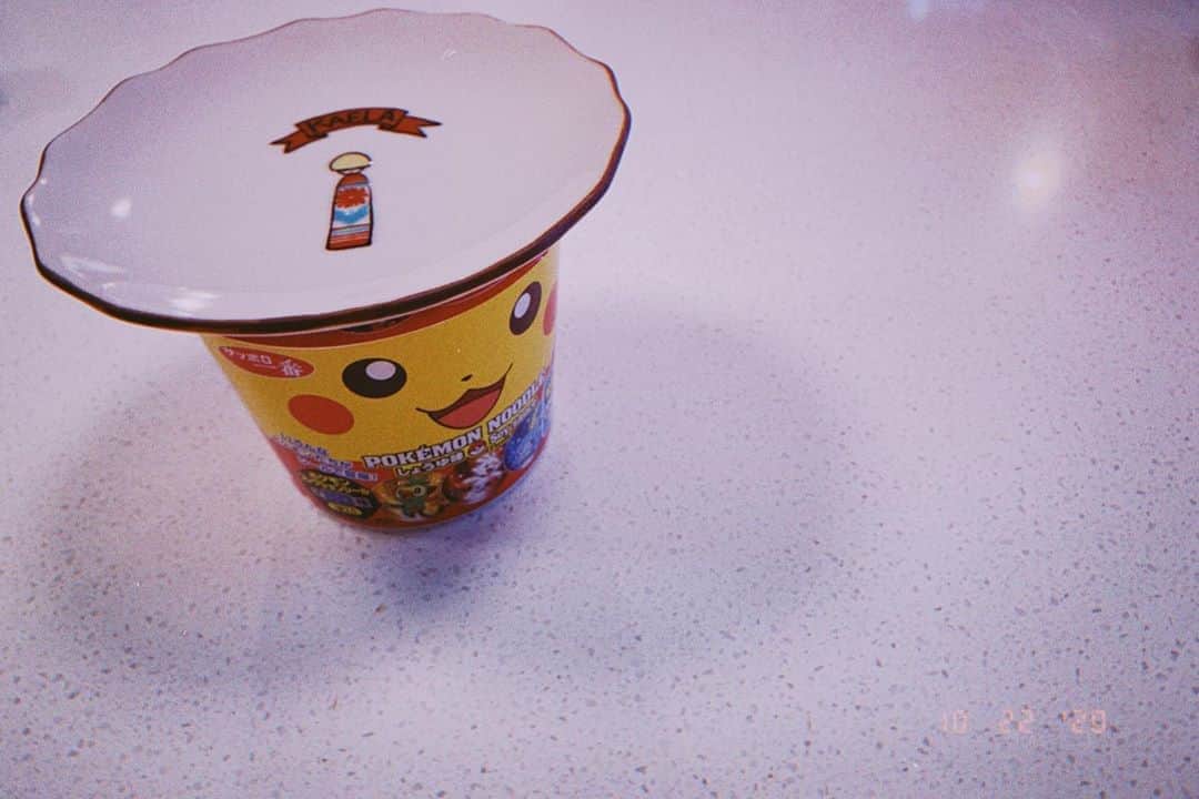 木村カエラさんのインスタグラム写真 - (木村カエラInstagram)「おやつだってさ。  #pokemon #noodle #KAELA #九谷焼 #kutaniseal」10月22日 16時02分 - kaela_official