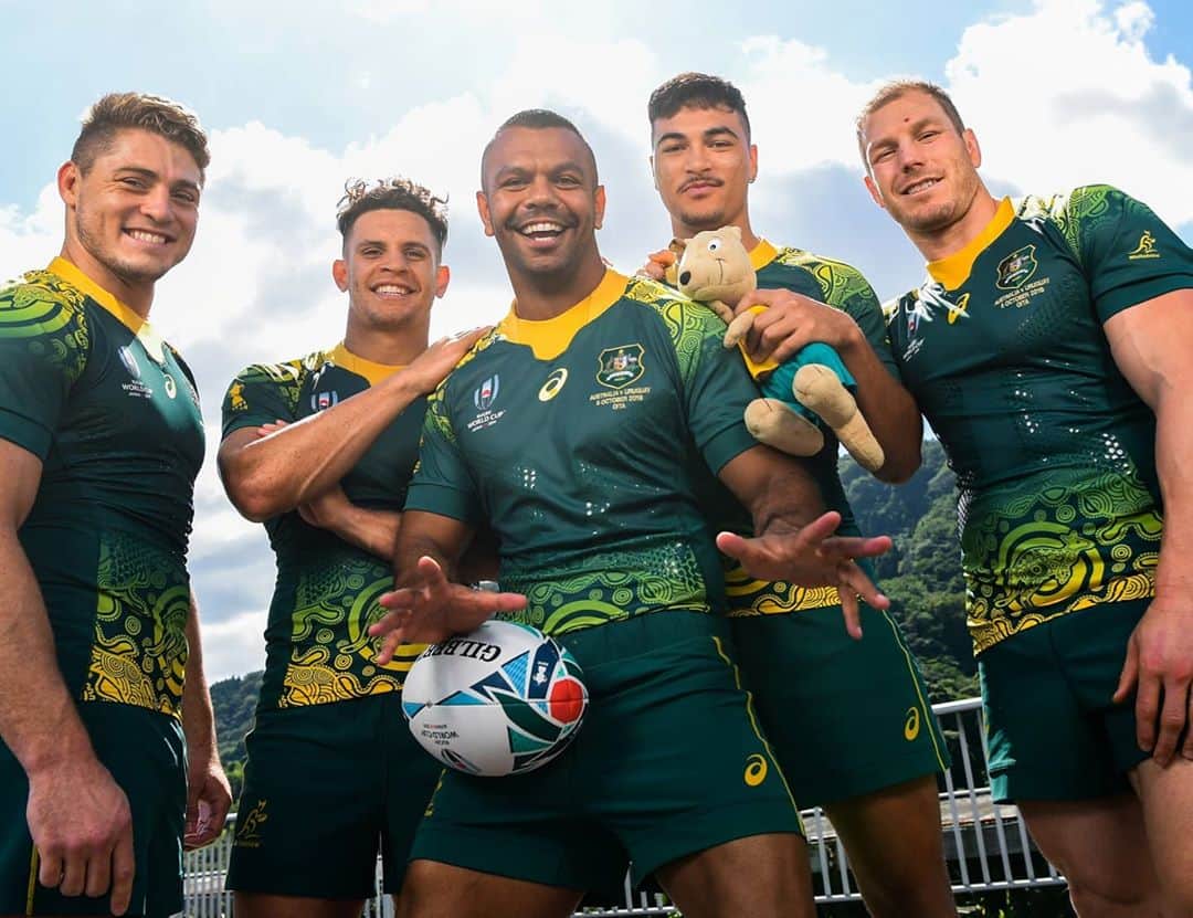 デビッド・ポーコックのインスタグラム：「2019: frustrating start to the year but my goal remained to be in the best shape of my life for the RWC. Japan hosted an incredible @rugbyworldcup and it was very bittersweet being in Zimbabwe by the time of the final and see how much it meant to southern Africans. I would have loved to have been part of giving that to Australians. It was very special to get to play in the Wallabies indigenous jersey at a RWC!」