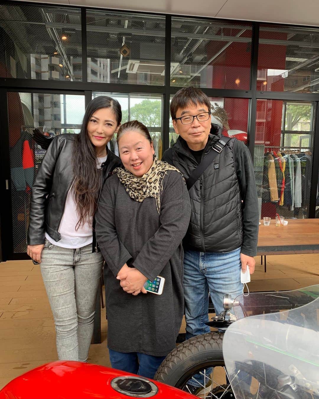 福山理子さんのインスタグラム写真 - (福山理子Instagram)「deusなランチタイム  #deus浅草 #バイクカフェ #ライダースカフェ #riderscafe #deus」10月22日 16時12分 - rikofukuyama