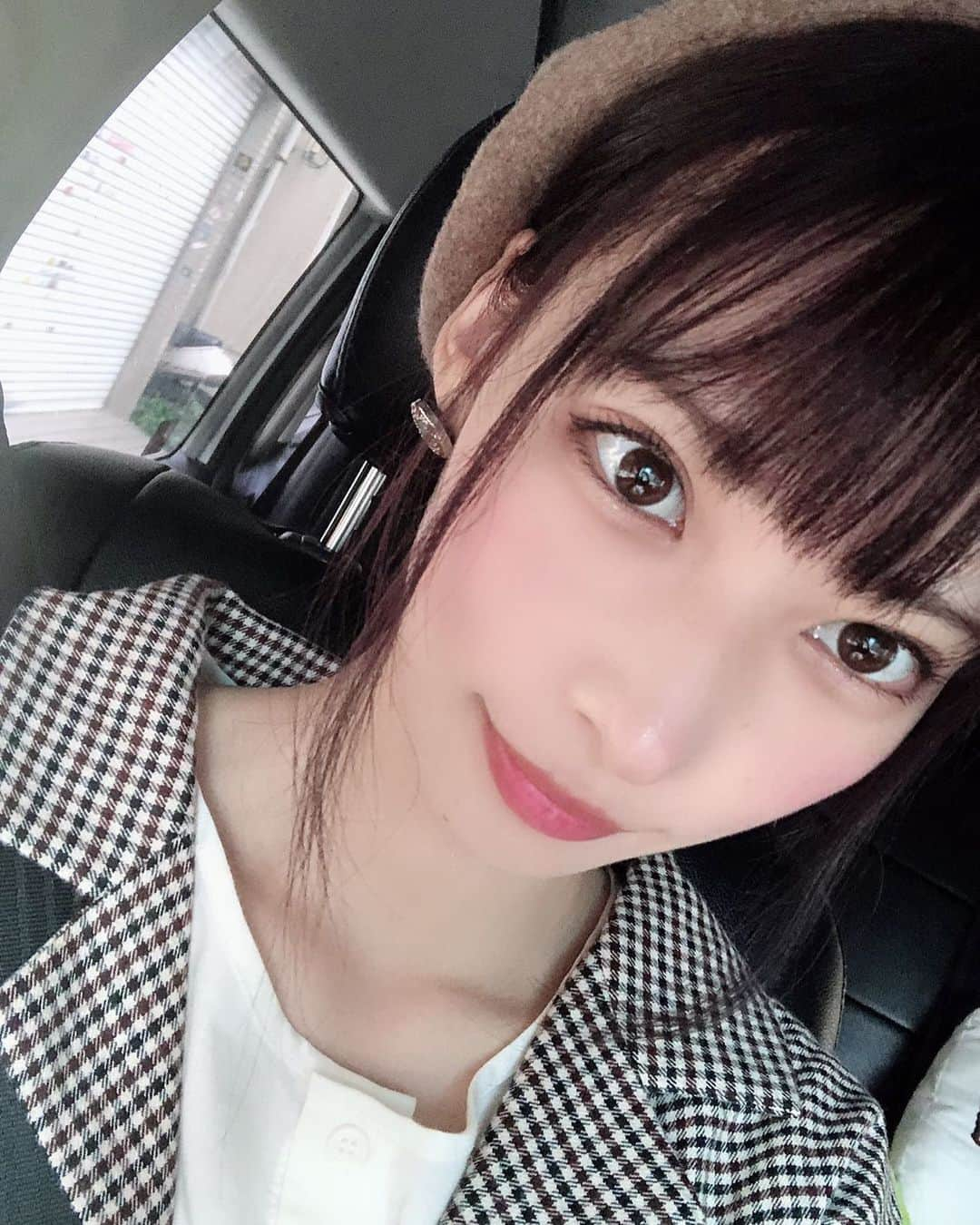 ViVi girlさんのインスタグラム写真 - (ViVi girlInstagram)「ViVigirlの大野 真依です！ わたしの「秋イチ買ったもの」はこれ🎃 Niko and…のベレー帽です♡ ベレー帽をかぶるだけで オシャレ度がアップするから 今年のマストアイテムになりそうです^^  #ViVigirl　#ViVigirl_official　#ViVigirlspick　#ViVigirlspick_秋イチ買ったもの」10月22日 16時20分 - vivigirl_official