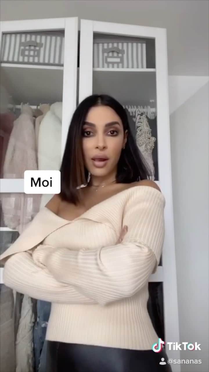 sananasのインスタグラム：「This look 👀 is international 😂Ce regard international qui met la pression à un mec sans ouvrir la bouche 😅 PS : NOUVELLE VIDÉO SUR MA CHAÎNE YOUTUBE ! Je compare la make up Action au make up Primark 😉Lien dans ma bio 😘」