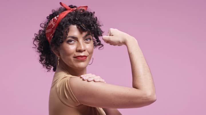Eliana Michaelichin Bezerraのインスタグラム：「Empoderem-se 👊🏻 #empoderamentofeminino #empoweringwomen #secuide #saude #outubrorosa」