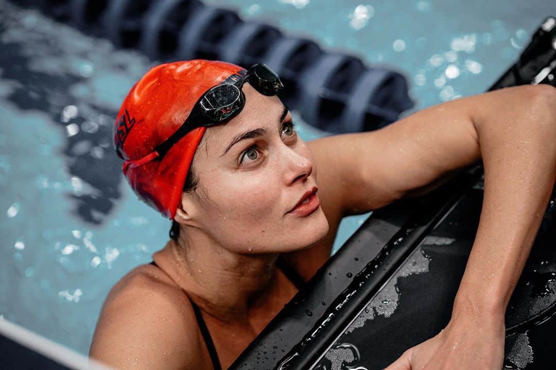 ズザンナ・ヤカボスのインスタグラム：「practice days ⚡️  @energystandard @iswimleague_news @iswimleague 📷 @minekasapoglu  . . . . #swimmer #swimming #training #isl2020 #iswimleague #aquapower #isl #iswimleagues02 #internationalswimmingleague #energystandard」