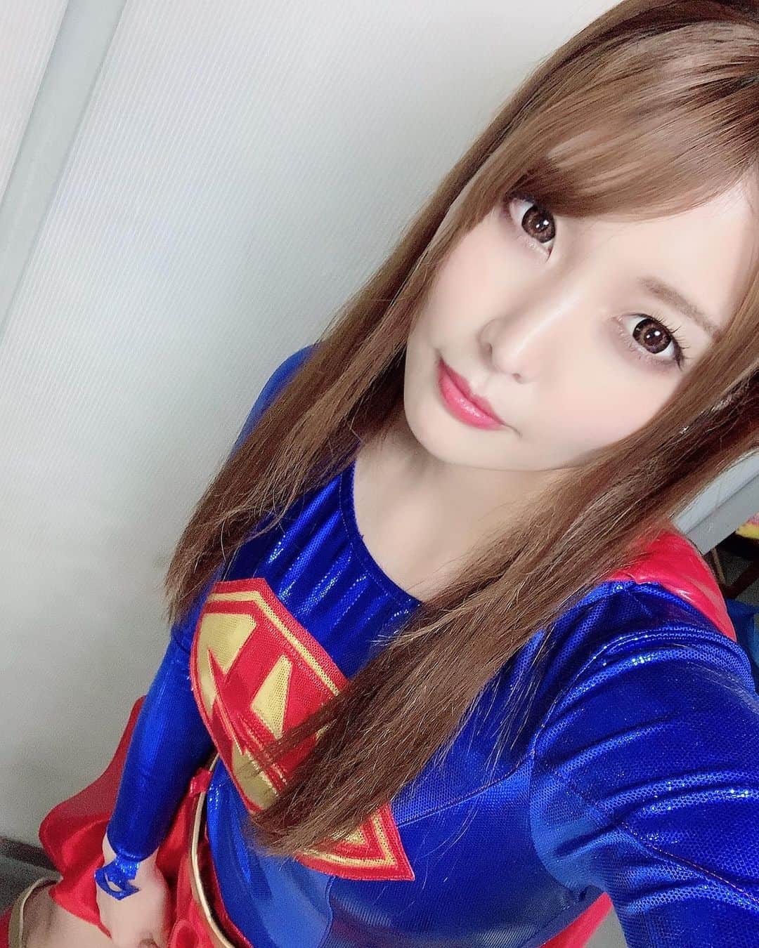 新村あかりさんのインスタグラム写真 - (新村あかりInstagram)「GIGAさんでアクセルガール撮影してます！！ 残りあと少し！！がんばります💕  #特撮」10月22日 18時57分 - niimura_akari
