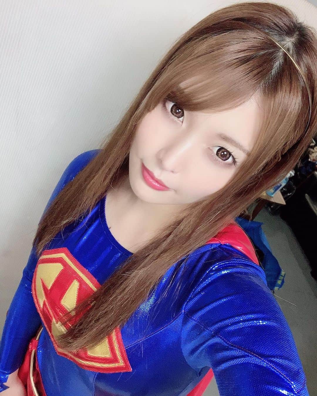新村あかりのインスタグラム：「GIGAさんでアクセルガール撮影してます！！ 残りあと少し！！がんばります💕  #特撮」