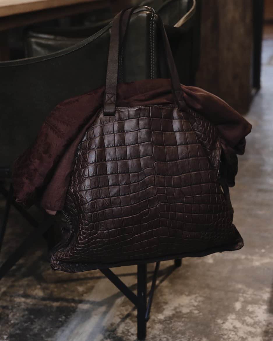クリスチャンポーさんのインスタグラム写真 - (クリスチャンポーInstagram)「﻿ - CP BREIF CASE CZ L﻿ -Crocodile leather﻿ ﻿ ﻿ Contact us → info@christianpeau.com﻿ ﻿ ﻿ #christianpeau #クリスチャンポー﻿」10月22日 18時55分 - christian_peau
