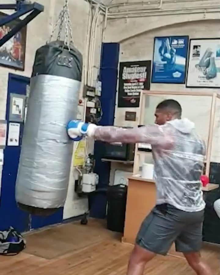 アンソニー・ジョシュアのインスタグラム：「Fight to win 💥」
