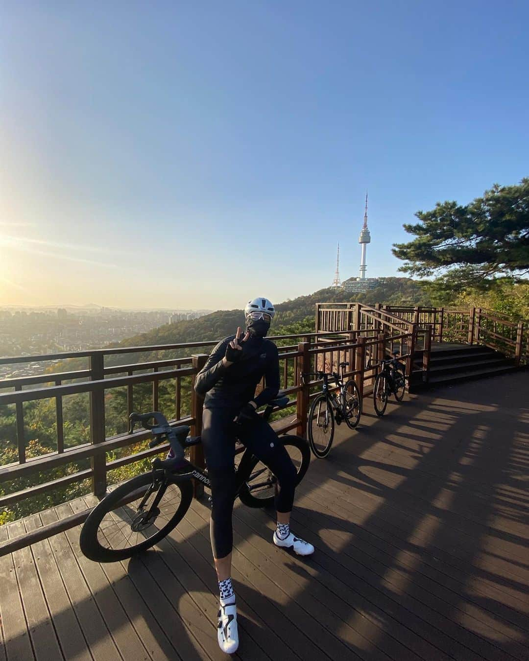 ク・ジャソンのインスタグラム：「🚴‍♂️🚴‍♂️🚴‍♂️」