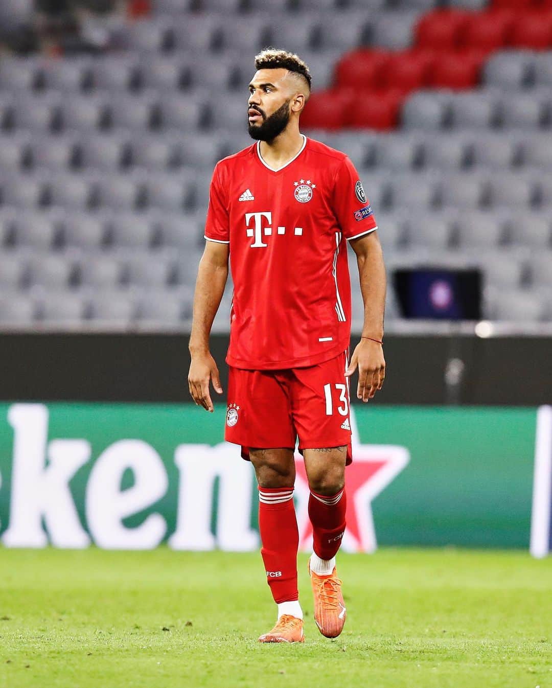 バイエルン・ミュンヘンさんのインスタグラム写真 - (バイエルン・ミュンヘンInstagram)「𝓜𝓞𝓞𝓓! 🔥🏆 #FCBAtleti #UCL #FCBayern #MiaSanMia」10月22日 19時16分 - fcbayern