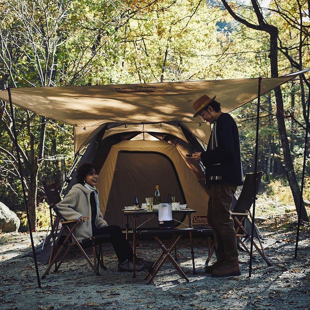 Coleman Japanさんのインスタグラム写真 - (Coleman JapanInstagram)「【開放感と居住空間を同時に⛺️】  ドームテントにヘキサタープの機能を一体型させたオールシーズン快適2ルームテント「4Ｓワイド2エアリウム」。 ・ 開放的なリビングが作れるテントで、秋キャンプ🍁を楽しもう。 ・ ・ ・ #灯そうColeman #灯そうコールマン #灯そう #Coleman #コールマン #Camp #キャンプ #Outdoor #アウトドア #Tent #テント #コールマンテント #ウェザーマスター #マスターシリーズ #4Sワイド2エアリウム #秋キャンプ」10月22日 20時07分 - coleman_japan