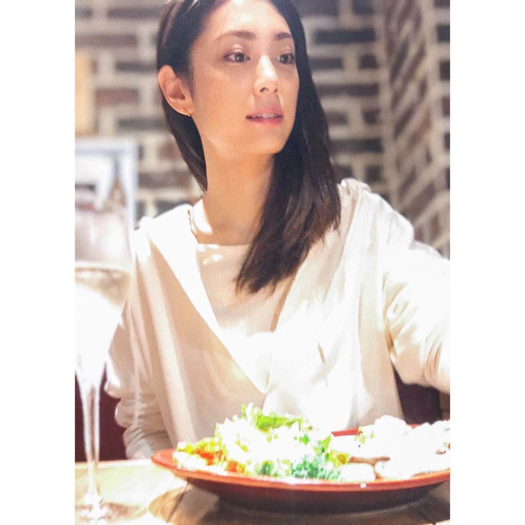 加藤侑紀のインスタグラム：「#牛排義大利麵pizza然後再吃三個蛋糕 #難怪變胖 #變胖很快  ・ #ステーキにパスタとピザそしてケーキ三個 #そら太るわ #太るのは簡単」