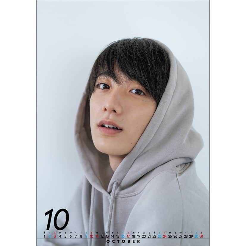 小西詠斗さんのインスタグラム写真 - (小西詠斗Instagram)「・ 僕の初めてのカレンダーが発売決定しました🧚‍♂️📅 直接お会いできないのは残念ですが、1対1でビデオ通話をするオンラインイベントが開催されます！ 久しぶりに皆さんとお話できる😊 詳しくはHPをご覧ください！ https://www.hmv.co.jp/news/article/2010201016/」10月22日 20時45分 - eito.konishi