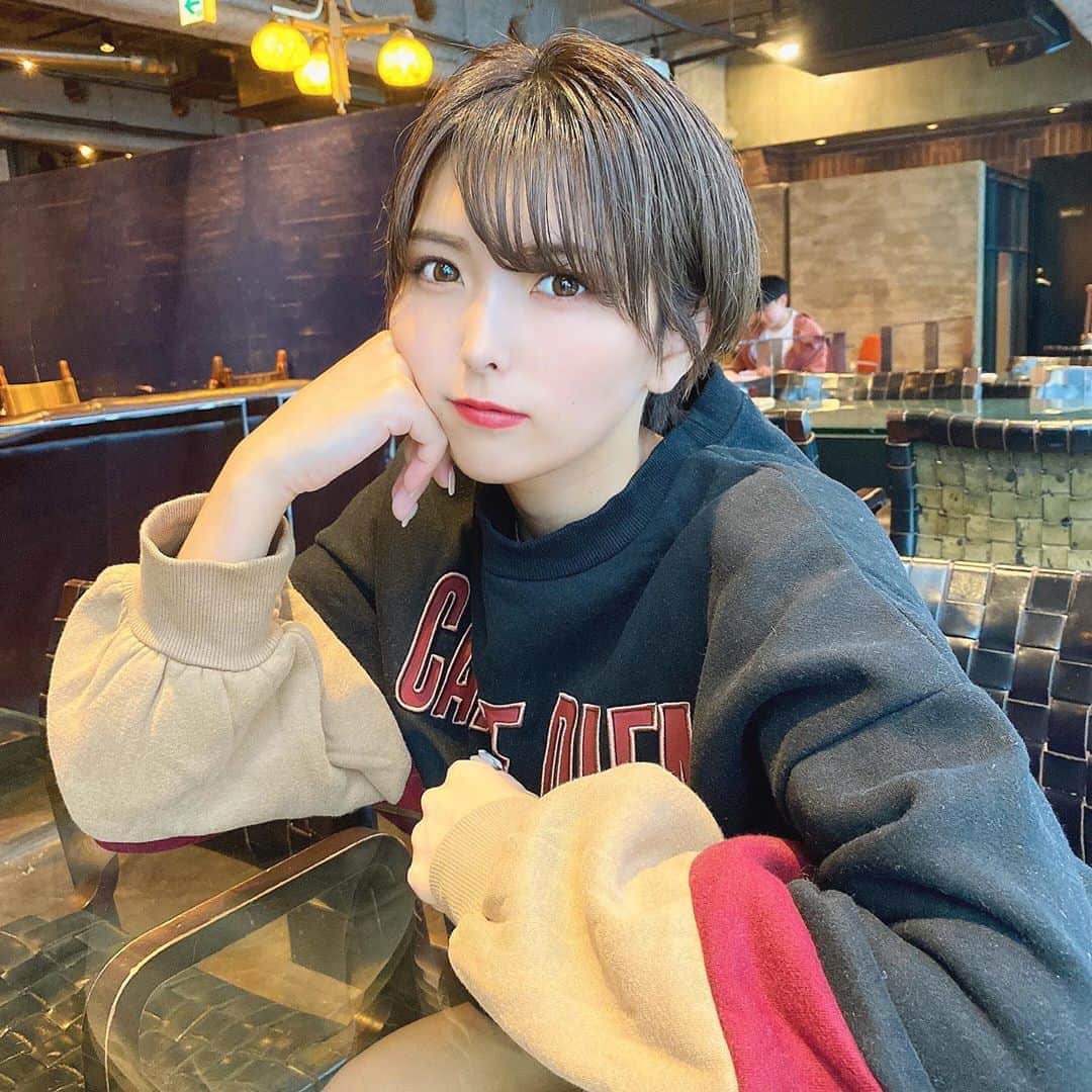 ききまるさんのインスタグラム写真 - (ききまるInstagram)「鬼滅の刃の映画みたい🥵 キッズたちの会話についていきたい23歳🙋‍♀️」10月22日 20時46分 - kikigram_97