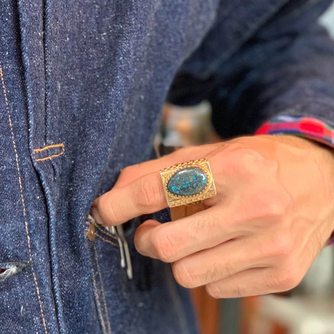 BEAMS+さんのインスタグラム写真 - (BEAMS+Instagram)「・ BEAMS PLUS STYLE ＜Ernie Lister＞  #beams #beamsplus #beamsplusharajuku #harajuku #tokyo #americanindianjewelry #indianjewelry #ernielister #madeinusa #mensaccessories #mensfashion #mensstyle #gold #menswear #keepfashionalive」10月22日 20時47分 - beams_plus_harajuku