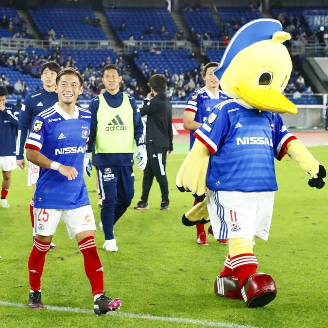 横浜F・マリノスさんのインスタグラム写真 - (横浜F・マリノスInstagram)「About last night✌️  #fmarinos #Jリーグ #トリコロールの絆いまこそ強く」10月22日 20時49分 - yokohamaf.marinos