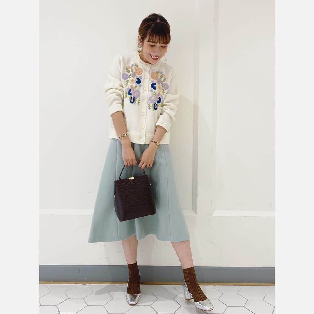 のインスタグラム：「[shop information] ﻿. 東武池袋店では10月22日（木）〜11月4日（水）の期間、サンクスフェアを開催いたします！﻿ ﻿. 東武カードのご利用でお会計から10%オフとなります！﻿ (※東武カードは即日発行も可能です。詳しくはスタッフまでお問い合わせください)﻿ . この機会に冬支度いたしませんか？ ぜひご来店お待ちしております。 . . #anatelier #anatelierofficial  #アナトリエ」