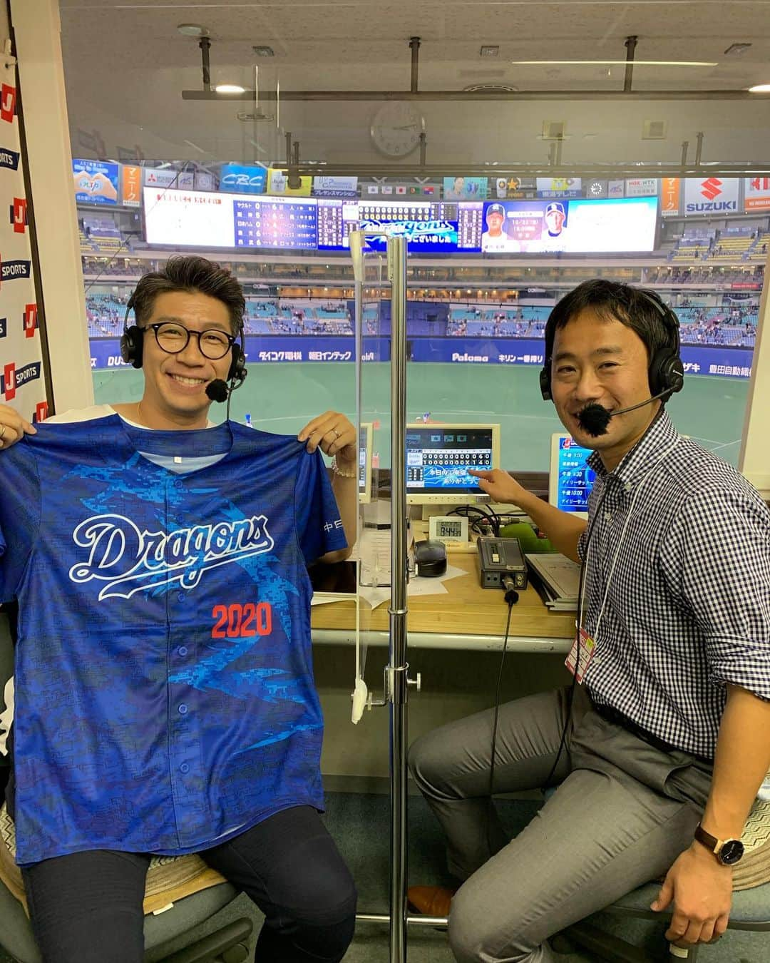 多村仁志さんのインスタグラム写真 - (多村仁志Instagram)「. #ナゴヤドーム にて #JSPORTS #プロ野球 #セリーグ #中日ドラゴンズ vs #横浜DeNAベイスターズ #解説 @yudai_ohno #大野雄大 投手 #2015年 以来の #二桁勝利 今季 #10度目の完投 #6度目の完封勝利 #球団連続イニング無失点記録達成 #おめでとうございます #㊗️」10月22日 21時07分 - hit_tamu