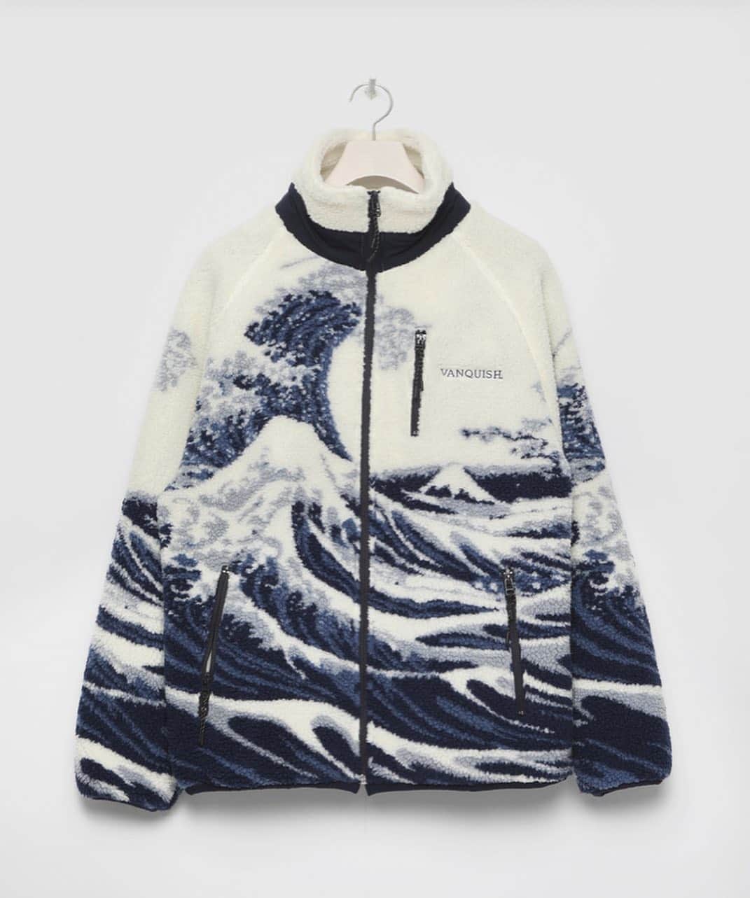 ヴァンキッシュさんのインスタグラム写真 - (ヴァンキッシュInstagram)「ㅤㅤㅤㅤㅤㅤㅤㅤㅤㅤㅤㅤㅤ ■ Ukiyo-e wave Boa fleece Jacket[VWJ029] Color:White Size:S/M/L JPY 22,000 (tax included)  ㅤㅤㅤㅤㅤㅤㅤㅤㅤㅤㅤㅤ Shop link bio！ ——————————————— ‪#VANQUISH #vanquishjp」10月22日 21時11分 - vanquishjp