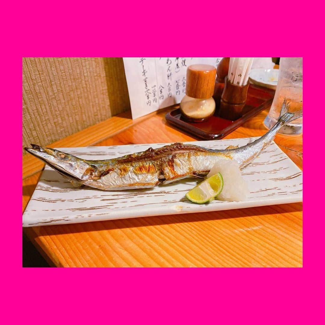 成田梨紗さんのインスタグラム写真 - (成田梨紗Instagram)「🐟🍂🤔今年はお高いのですね…🤔🍂🐟﻿ ﻿ #秋刀魚 #さんまの塩焼き #お供は芋焼酎 #肉より魚」10月22日 21時14分 - narita_risa