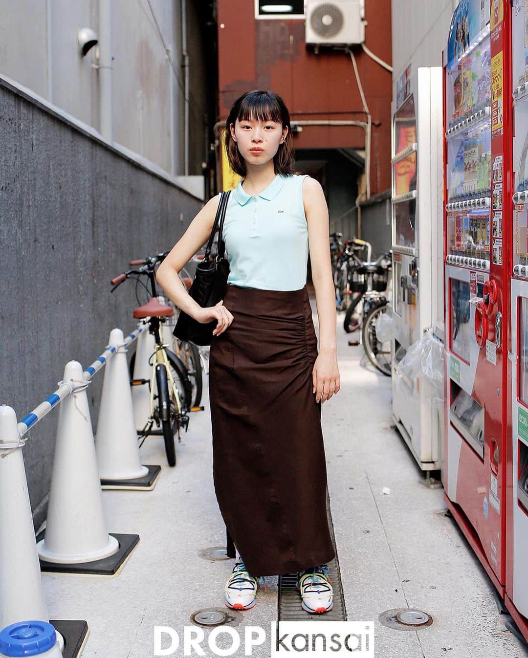 Droptokyoさんのインスタグラム写真 - (DroptokyoInstagram)「KANSAI STREET STYLES @drop_kansai  #streetstyle#droptokyo#kansai#osaka#japan#streetscene#streetfashion#streetwear#streetculture#fashion#関西#大阪#ストリートファッション#fashion#コーディネート#tokyofashion#japanfashion Photography: @abeasamidesu @fumiyahitomi」10月22日 21時39分 - drop_tokyo