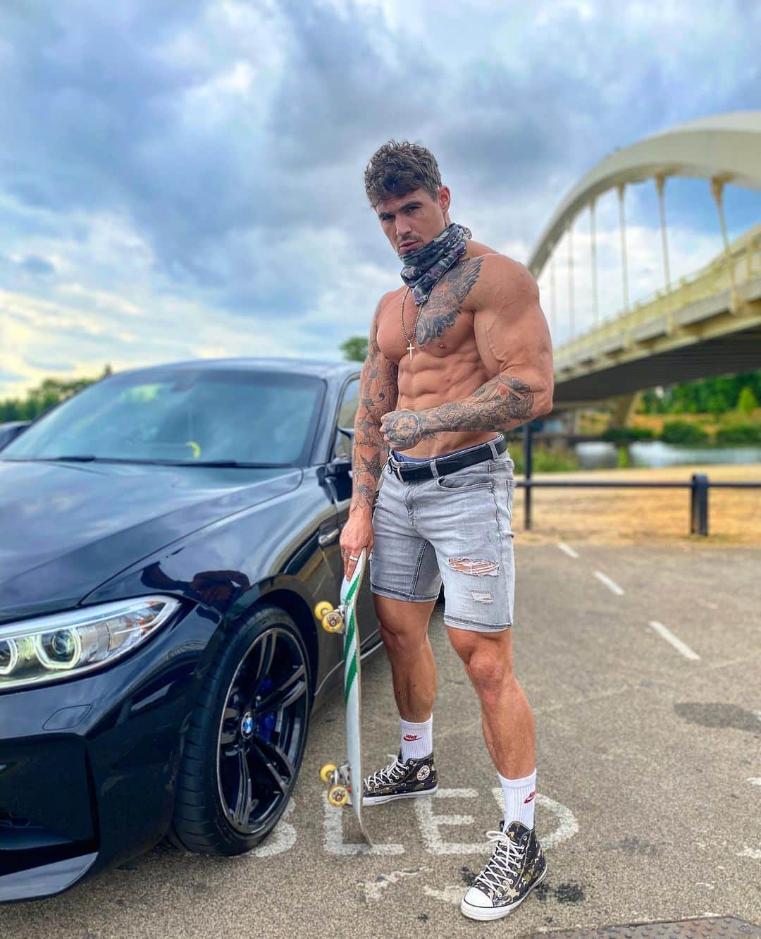 ロス・ディッカーソンのインスタグラム