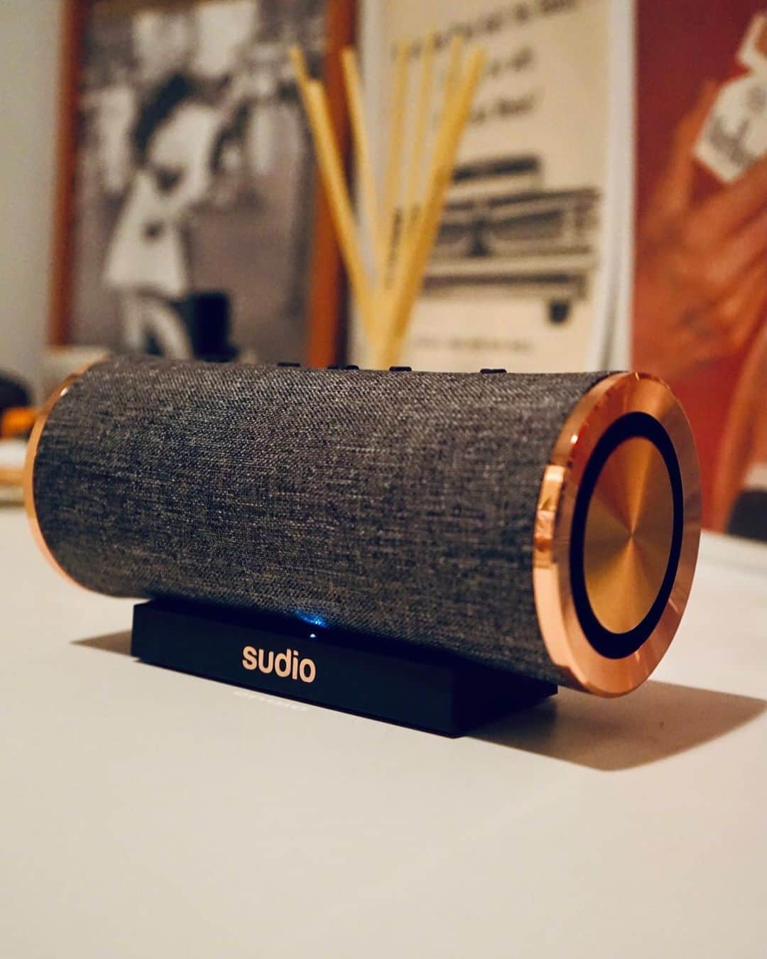 𝗬𝘂𝘀𝘀𝗮𝗻さんのインスタグラム写真 - (𝗬𝘂𝘀𝘀𝗮𝗻Instagram)「. @sudio Femtio 🔊💓 . 私のお家にもついに上陸🧡🎶 . 大きすぎず、小さすぎず、 とってもオシャレな Sudio Femtio 🔥 . 音質もとっても良いのに お部屋も一気におしゃれに💓😳 . カラー展開は、３色‼️‼️‼️ . ぜひストーリーのハイライト⚡️ チェックしてほしいな💓 . そして今なら、なんと‼️ クーポンコードで１５％ ＯＦＦ🔥🔥🔥 . coupon code 【youi】 . そして今‼️キャンペーン中‼️  ◆キャンペーン◆ 10月末までの期間限定で イヤホン🎧または スピーカー🔉をご購入すると Sudioオリジナルカードケースも もれなくプレゼント🎁されちゃうよ🤫🤫💓 10月中にクーポンコードを使って 製品を2点以上購入すると‼️‼️‼️ 全商品が最大で25%ＯＦＦ🔥😳😳😳 . この機会をお見逃しなく💓😘😘 . . #sudio#sudiofemtio#speaker #interior#fashion#decoration #myhome#music#nicenight#xxx #sexy#speakers#sense#cool #おしゃれ#インテリア#スピーカー #サウンド#ペアリング #おしゃれインテリア#イケてる#大活躍#💓#❤️#セクシー」10月22日 21時50分 - youuim