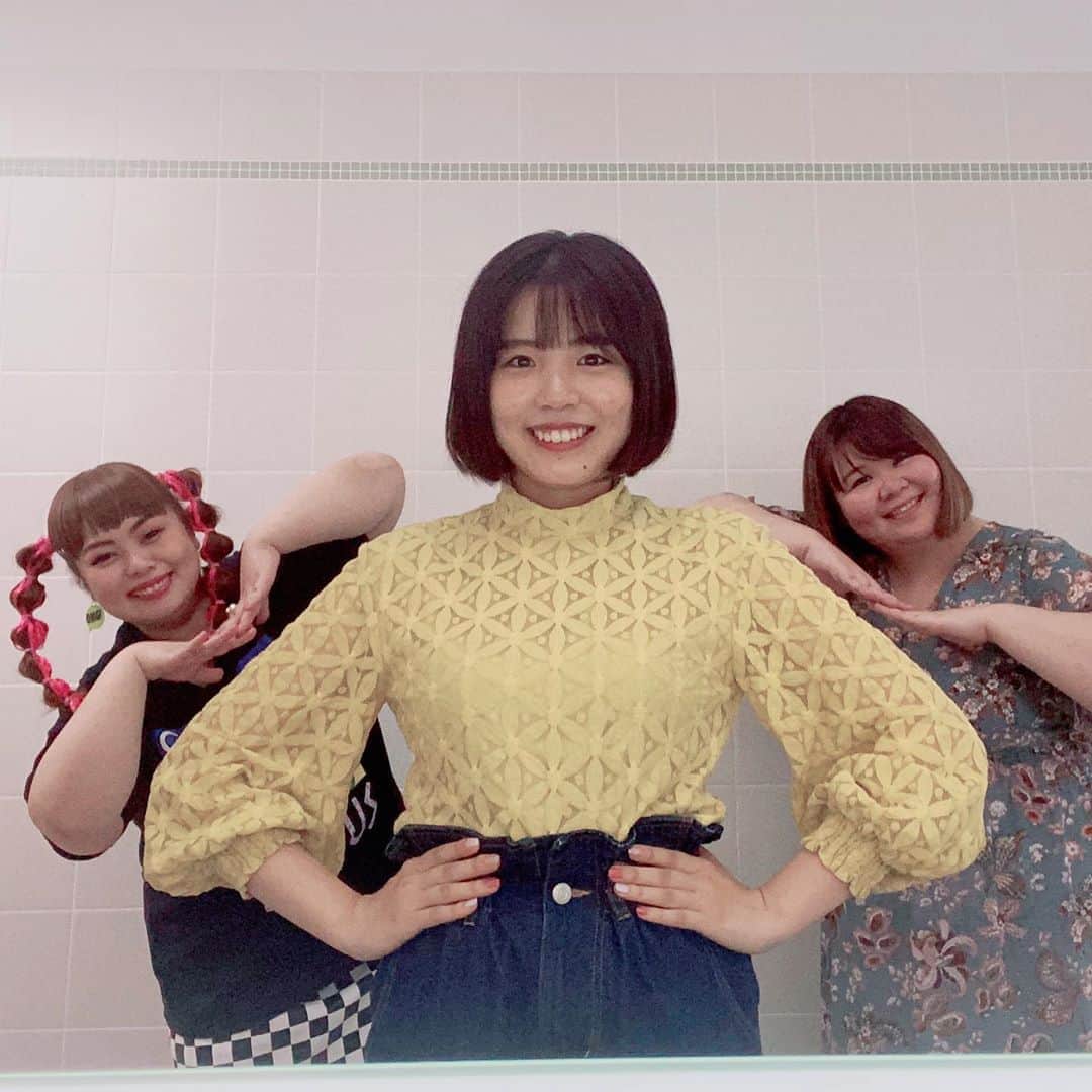 桃果愛さんのインスタグラム写真 - (桃果愛Instagram)「💛  恐縮ながらも  本日放送のぐるナイにて 3時のヒロイン🌈🌈 ゆめっちさん @yumecchi1994 役を させて頂きました💛🧡💚💖💜  ゆめっちさん大好きだから嬉しいなぁ💕💕💕  そして同じglapochaモデルの クリスちゃん @kurisu_tgpc が かなでさんの役をさせて頂きました😍  同じglapochaで共演できるのも嬉しいなぁ😆🙌🌈🌈  今回、福田さんの役でご一緒させて頂いた 柚月かんなさん @kanna_grammm 演技もとっても素晴らしかったです。 ありがとうございました😌💕  3時のヒロインさんたちみたいに 明るくて笑顔でたくさんの人を元気にする人って素敵ですよね😌🌈🌈  #自分を愛してHappyに ♡ #aimomoka💋   #ぐるナイ #ぐるナイゴチ #ぐるナイゴチになります #3時のヒロイン #ゆめっち さん #再現vtr #お芝居 #演技 #ありがとうございました #ぽっちゃり #glapocha #glapochaモデル  #ぽっちゃりモデル #笑顔が人を幸せにする #笑顔が素敵」10月22日 21時52分 - ai_momoka.plussizemodel