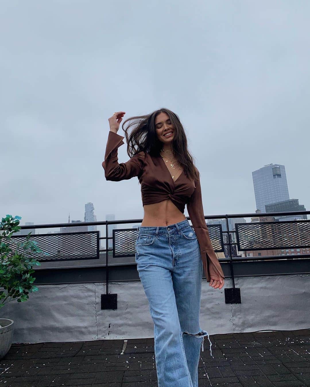 ギーザ・ラガースさんのインスタグラム写真 - (ギーザ・ラガースInstagram)「Happy rooftop things」10月23日 3時37分 - gizawiza