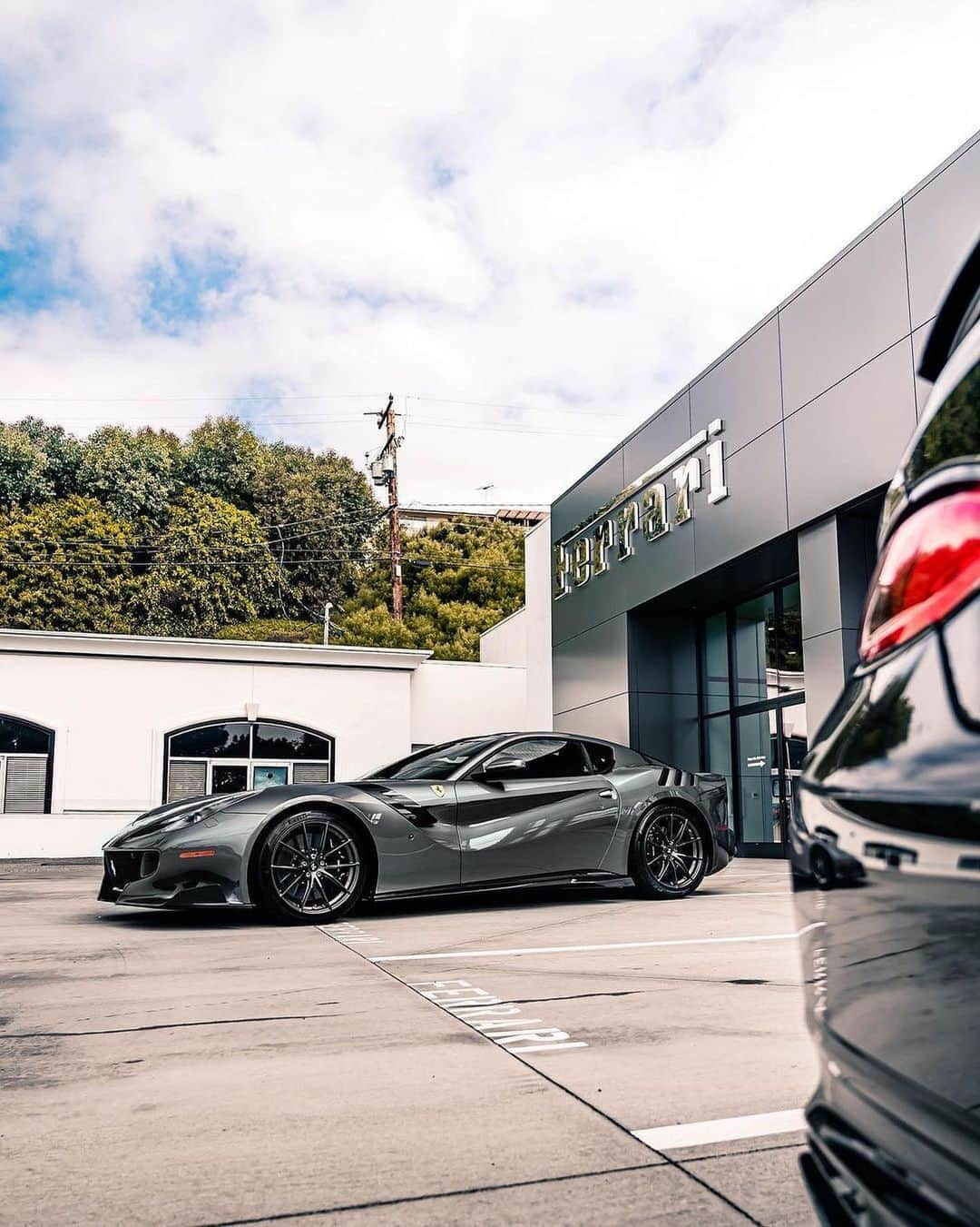 CarsWithoutLimitsさんのインスタグラム写真 - (CarsWithoutLimitsInstagram)「Ferrari F12tdf  Photo @joshleap.s  #CarsWithoutLimits #Ferrari #F12tdf」10月22日 22時17分 - carswithoutlimits