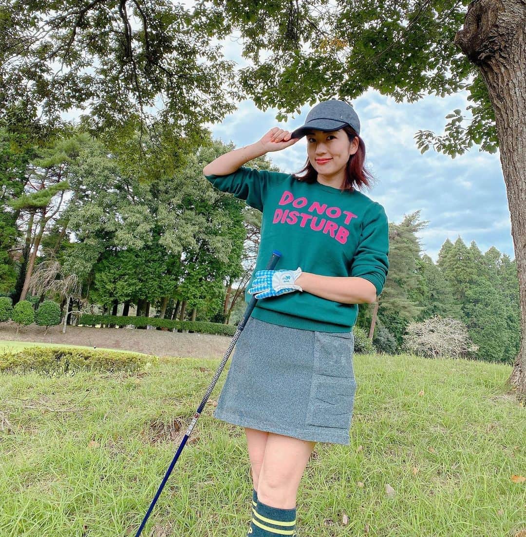 庄司ゆうこさんのインスタグラム写真 - (庄司ゆうこInstagram)「みかちゃんとエンジョイゴルフ〜⛳️✨ 今日もいっぱい笑わせてもらった😆 来月も一緒に行くの楽しみだなぁ✨ この季節のゴルフ、気持ち良くって大好き💕 #ゴルフ女子#ゴルフ#ゴルフウェア#エンジョイゴルフ#東千葉カントリークラブ#上達したい#最高なメンバーに感謝」10月22日 22時16分 - yuko.shoji