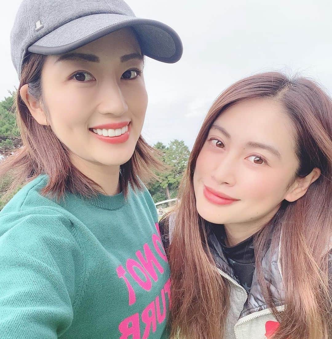 庄司ゆうこさんのインスタグラム写真 - (庄司ゆうこInstagram)「みかちゃんとエンジョイゴルフ〜⛳️✨ 今日もいっぱい笑わせてもらった😆 来月も一緒に行くの楽しみだなぁ✨ この季節のゴルフ、気持ち良くって大好き💕 #ゴルフ女子#ゴルフ#ゴルフウェア#エンジョイゴルフ#東千葉カントリークラブ#上達したい#最高なメンバーに感謝」10月22日 22時16分 - yuko.shoji