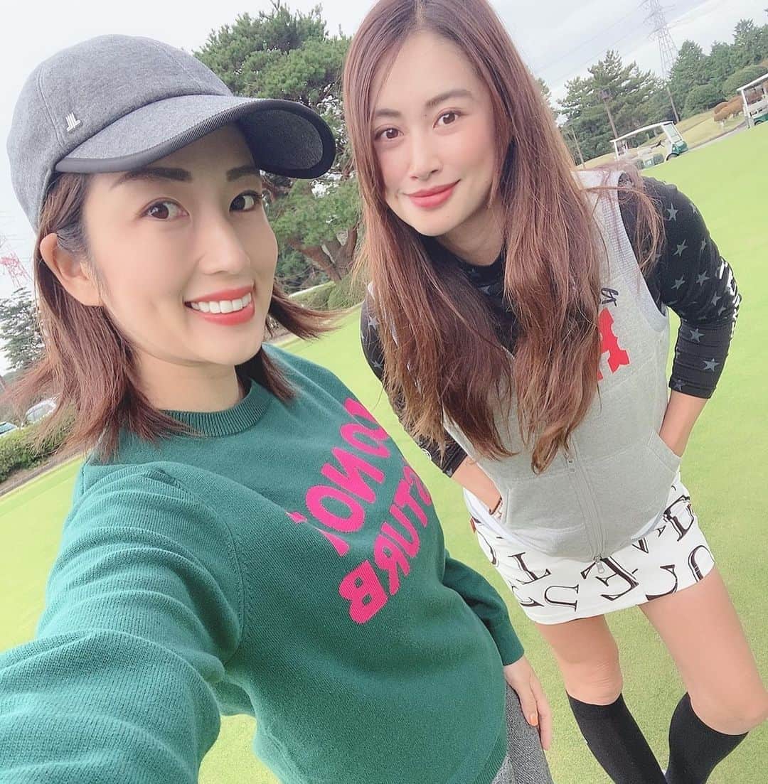 庄司ゆうこさんのインスタグラム写真 - (庄司ゆうこInstagram)「みかちゃんとエンジョイゴルフ〜⛳️✨ 今日もいっぱい笑わせてもらった😆 来月も一緒に行くの楽しみだなぁ✨ この季節のゴルフ、気持ち良くって大好き💕 #ゴルフ女子#ゴルフ#ゴルフウェア#エンジョイゴルフ#東千葉カントリークラブ#上達したい#最高なメンバーに感謝」10月22日 22時16分 - yuko.shoji