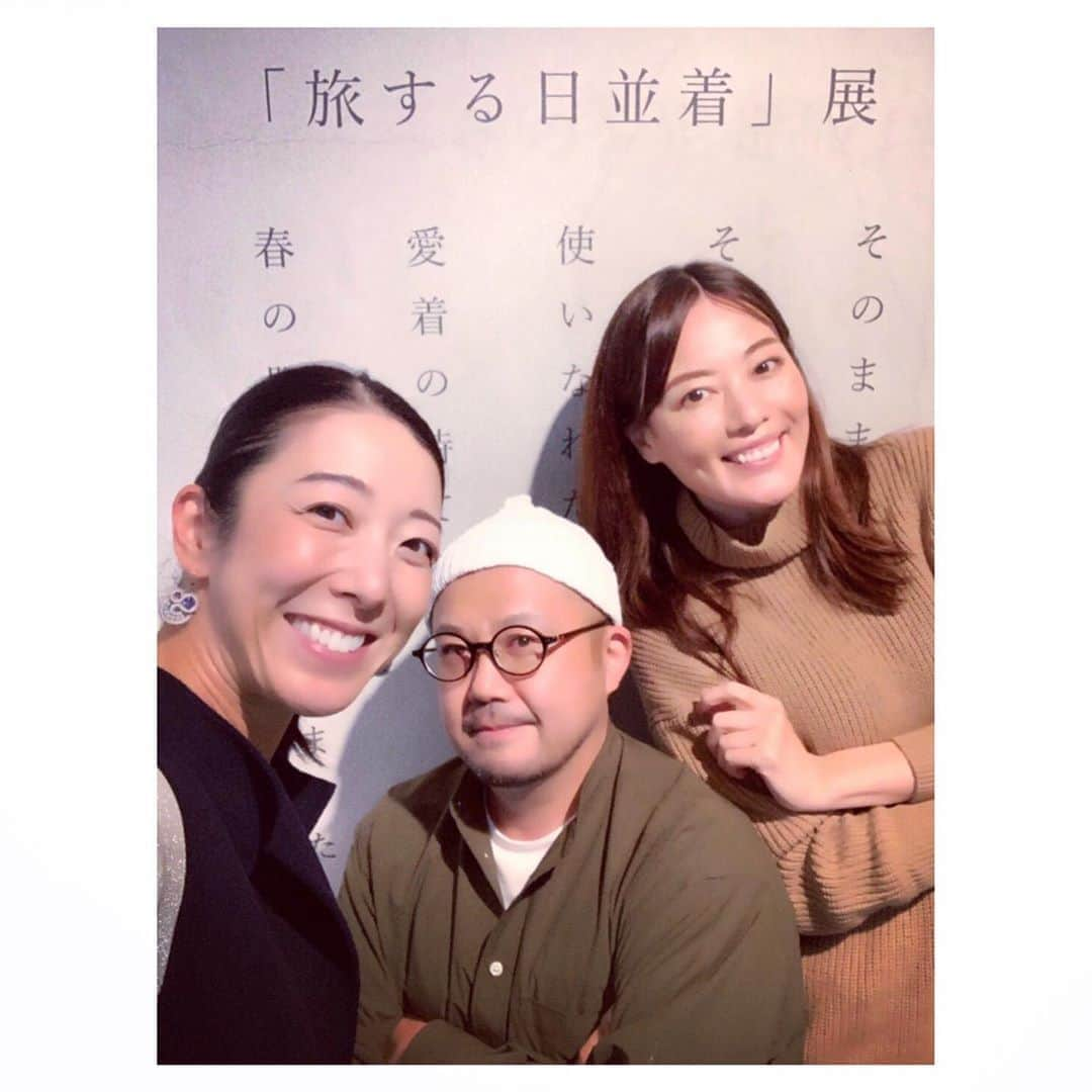 羽舞咲さんのインスタグラム写真 - (羽舞咲Instagram)「🎗lelill﻿ ﻿ Spring Collection 2021展示会﻿ ﻿ 「旅する日並着」﻿ ﻿ そのまま遠くまで旅出来る…﻿ そんな風に日並を重ね﻿ 使いなれた道具の様に﻿ 愛着の持てる﻿ 春の服たちを揃えました﻿ ﻿ こんなメッセージが﻿ 書いてありました﻿ ﻿ 今年の春夏は﻿ lelill（レリル）大活躍で﻿ ﻿ よく﻿ 「どこのブランドですか？」﻿ って聞かれました﻿ ﻿ 個性あるデザインで﻿ ﻿ さらに﻿ 質が高くて﻿ 機能的で﻿ 言うことなしなのです﻿ ﻿ デザイナー﻿ damaさんのこだわり﻿ ﻿ 旅にも連れて行ける﻿ ネイビーのオールインワン﻿ 黒ジャケット﻿ 白パンツ﻿ ﻿ オーダーしました﻿ ﻿ 2021年の旅が楽しみ (*´-`*)﻿ ﻿ ﻿ ________ EVENT INFORMATION ________﻿ ﻿ 📸◯◯散歩！ナチュラルポートレート撮影会﻿ （日程＆場所フリープラン好評受付中‼︎）﻿ ﻿ 📻インターネットラジオ（毎週水曜日オンエア）@jingumae.fm﻿ 「羽舞咲のゆるゆるビューティ研究所」﻿ ﻿ 🧘‍♀️「EMARY」@emary_online﻿ 体験レッスン0円‼︎﻿ ヨガ・ダイエット・カラーセラピー・美腸﻿ 話し方・恋愛・片付け・マインドフルネス﻿ などなどすべて受け放題！﻿ ﻿ 心を込めてお届けします♡﻿ ﻿ @herbemi﻿ プロフィールリンクをチェック！！﻿ ﻿ ____________________________________」10月22日 22時22分 - herbemi