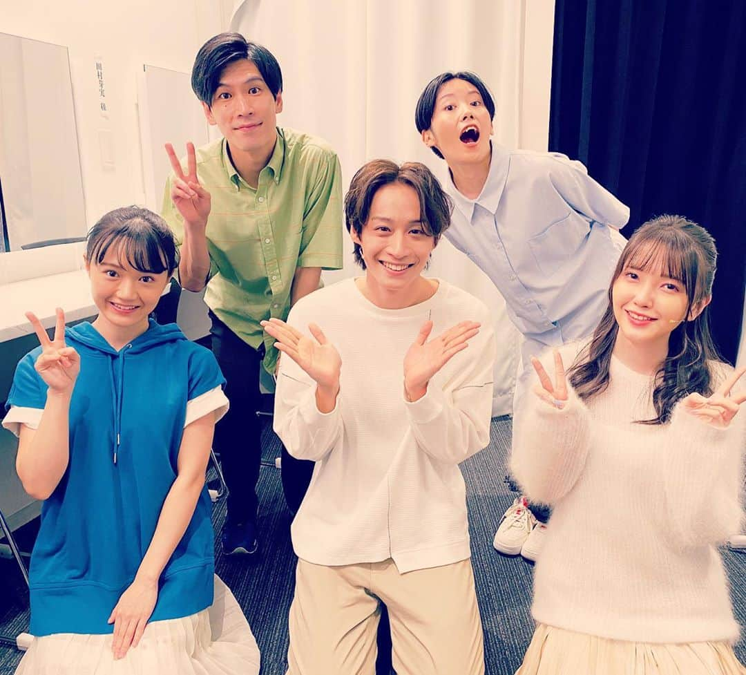 鬼頭明里さんのインスタグラム写真 - (鬼頭明里Instagram)「恋を読む vol.3『秒速5センチメートル』2公演ありがとうございました🌸  初めての朗読劇、拙かったり未知の世界でしたが共演者の皆さんのおかげで本当に物語に入り込め、楽しく公演を終えることが出来ました☺️  朗読劇とは言いつつも、いろいろな仕掛けのある舞台になっていて、本当に綺麗で、本当に楽しい舞台でした‼️」10月22日 22時35分 - akarikito1016